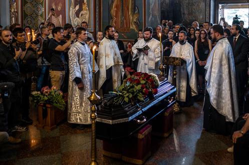 Lors des funérailles de Viktoria Roshchyna, au monastère Saint-Michel-au-Dôme-d’Or de Kiev, le 8 août 2025.