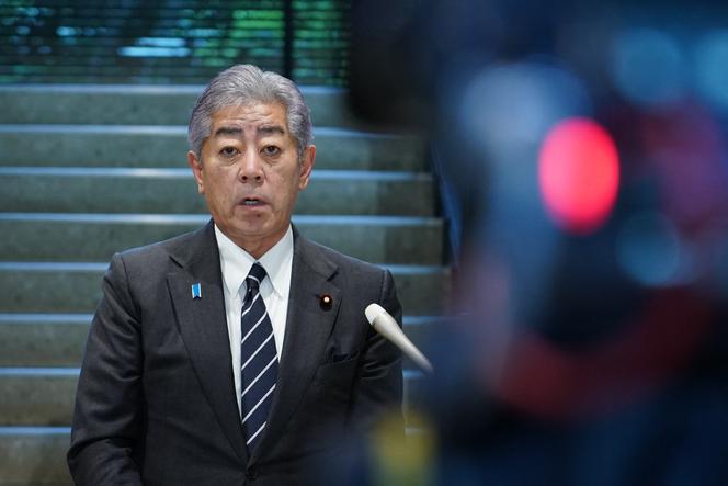 Le ministre japonais des affaires étrangères, Takeshi Iwaya, lors d’une conférence de presse sur l’évacuation des ressortissants japonais d’Israël et d’Iran, à Tokyo, le 20 juin 2025.