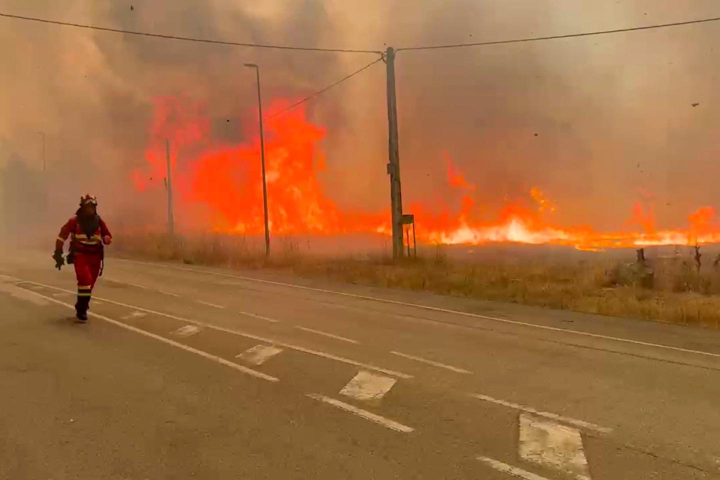 Heatwave spreads across Europe, sparking deadly wildfires in Spain