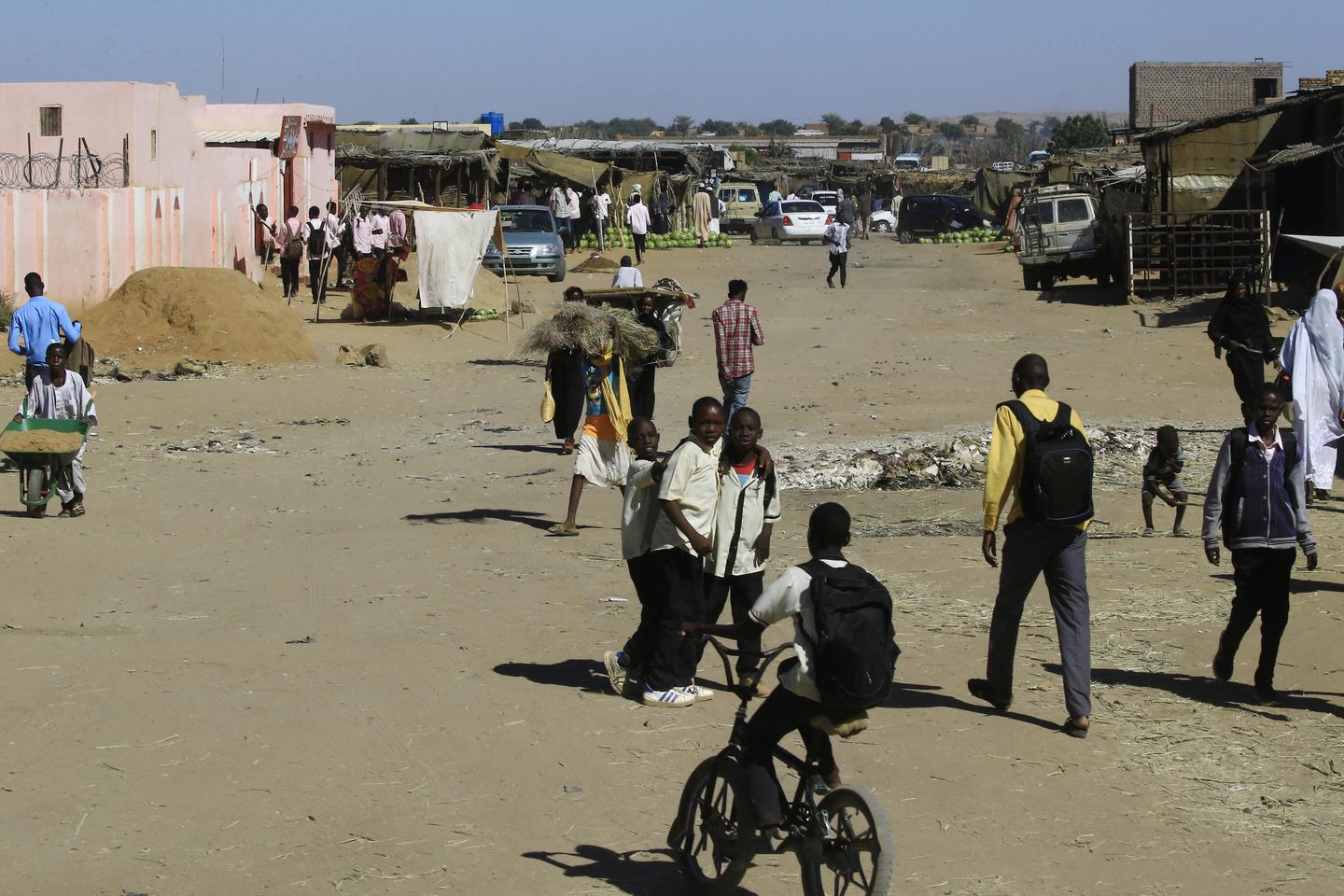 Au Soudan, les paramilitaires tuent plus de 40 civils dans un camp de déplacés