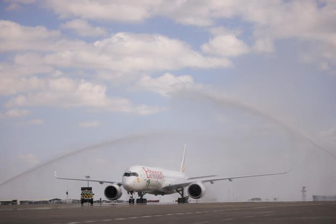 Ethiopian Airlines, plus grande compagnie d’aviation d’Afrique, finance ce nouveau hub qui vise à remplacer l’aéroport de Bole à Addis-Abeba, en Ethiopie (ici le 5 novembre 2024). 