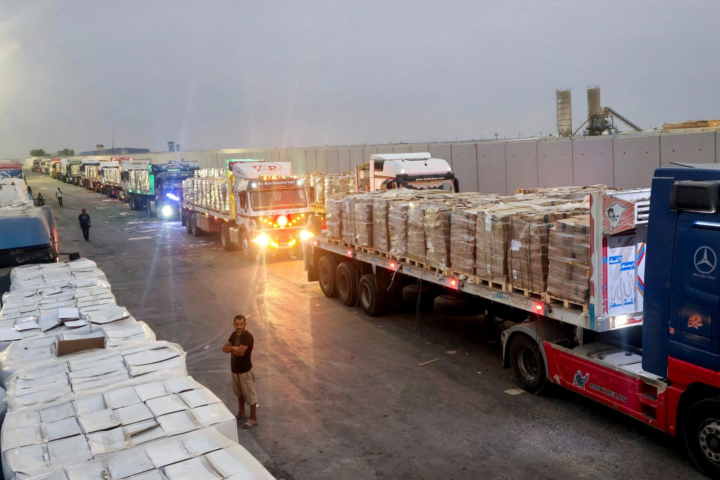 Gaza: Over 100 humanitarian organizations denounce Israeli rules for aid groups