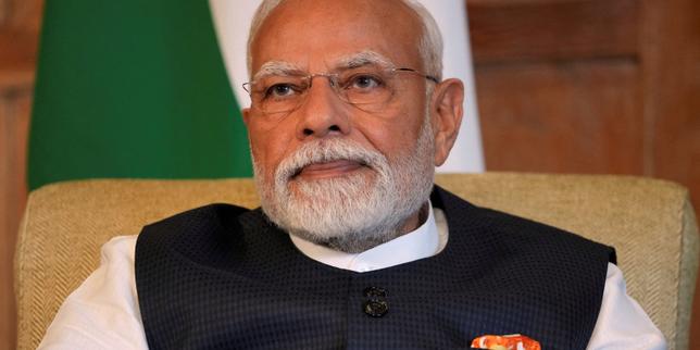 Modi and Macron vow closer ties as Trump presses India on Russian oil