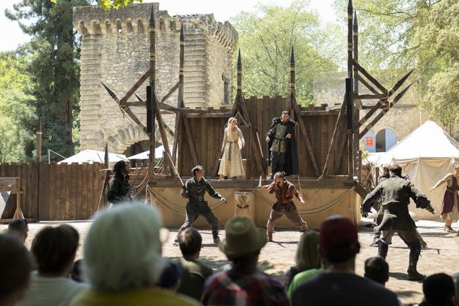 Lors d’une représentation au Rocher Mistral, sur l’esplanade du château de La Barben (Bouches-du-Rhône), le 12 juillet 2022.