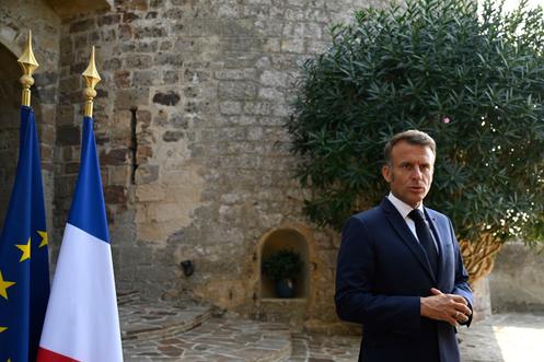 Emmanuel Macron s’exprime après la réunion de la  