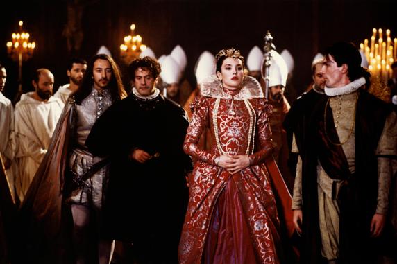 Jean-Hugues Anglade, Daniel Auteuil et Isabelle Adjani sur le tournage de « La Reine Margot », réalisé par Patrice Chéreau en 1994.
