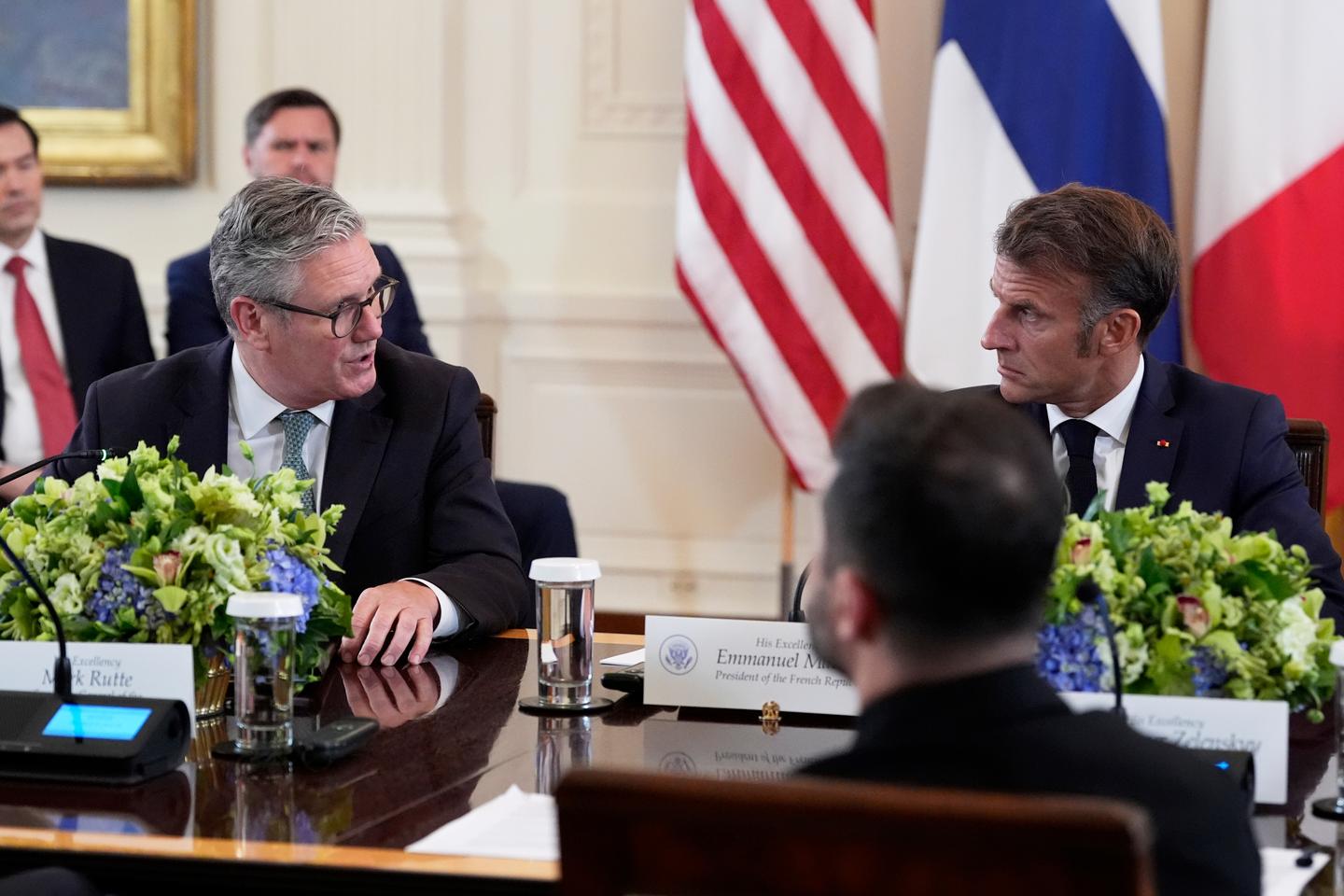 Macron and Starmer will co-chair Paris summit on Ukraine security guarantees with Zelensky