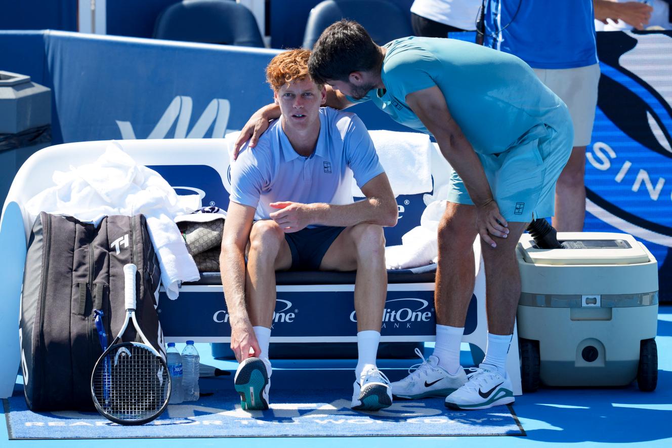 Pourquoi les meilleurs joueurs de tennis finissent la saison exténués