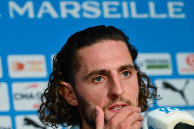 Le milieu de terrain français de l’Olympique de Marseille (OM) Adrien Rabiot, lors de la conférence de presse de présentation au centre d’entraînement de l’OM, à Marseille, le 18 septembre 2024.
