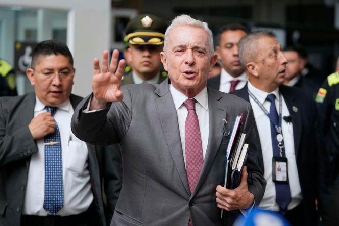 L’ancien président colombien, Alvaro Uribe, à Bogota, le 10 février 2025.