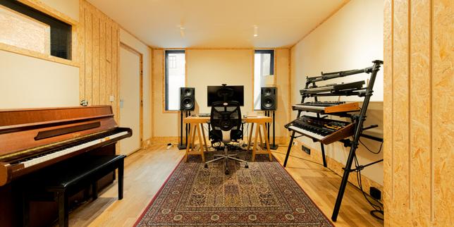 A Aubervilliers, le Combo Studio, le « couteau suisse » de la culture hip-hop