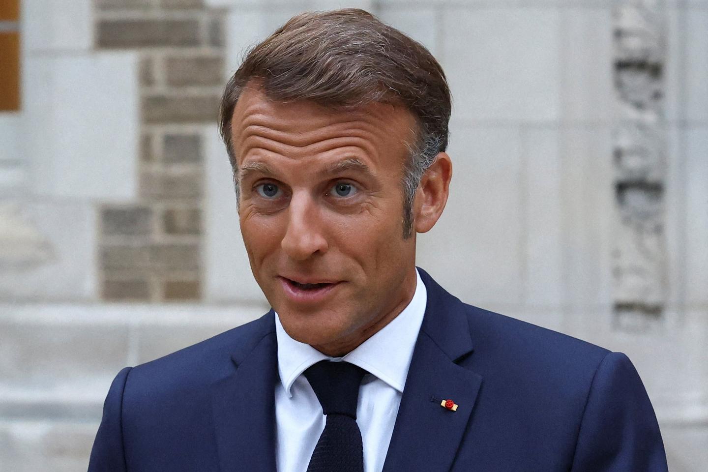 Macron calls for sanctions against Russia if diplomacy fails