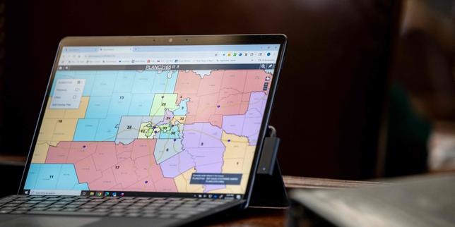 Etats-Unis : en quoi consiste la bataille du découpage électoral ? Comprendre en trois minutes