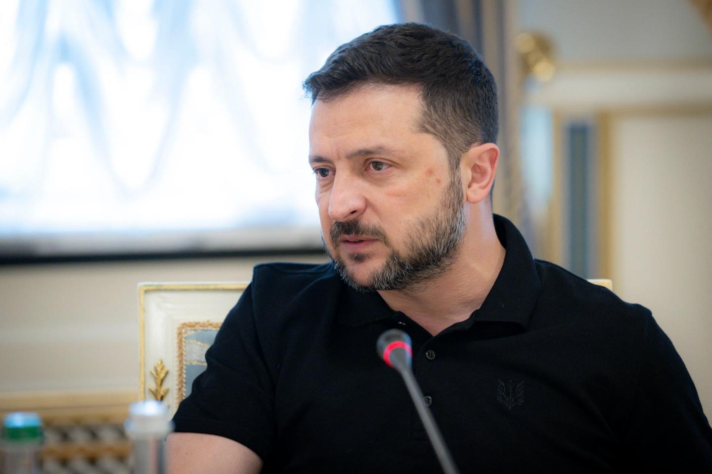 Zelensky says will meet Putin only after allies agree on Ukraine security guarantees