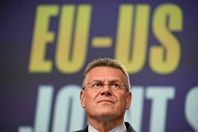 Le commissaire européen chargé du commerce, Maros Sefcovic, assiste à une conférence de presse sur l’accord tarifaire UE-États-Unis à la Commission européenne à Bruxelles, le 21 août 2025.