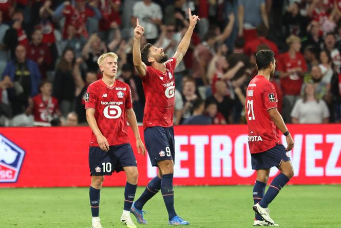 L’attaquant du LOSC Olivier Giroud réagit après avoir marqué un but lors du match de Ligue 1 contre l’AS Monaco, au Stade Pierre-Mauroy de Villeneuve-d’Ascq (Nord), le 24 août 2025.