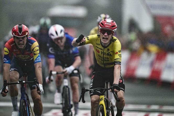 Jonas Vingegaard (à droite) a devancé Giulio Ciccone lors de la deuxième étape de la Vuelta, à Limone Piemonte (Italie), le 24 août 2025.