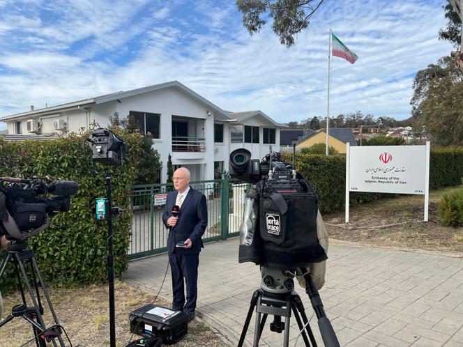 Devant l’ambassade d’Iran, à Canberra, en Australie, le 26 août 2025. 