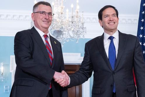 Secretário de Estado dos EUA, Marco Rubio (à direita) e Ministro das Relações Exteriores de Israel, Gideon Saar, em Washington, quarta-feira, 27 de agosto de 2025.