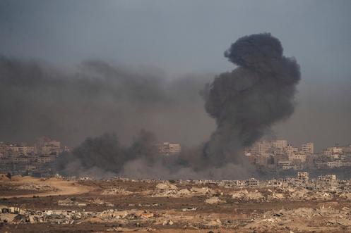 Um bombardeio israelense em Gaza na manhã de 28 de agosto de 2025.