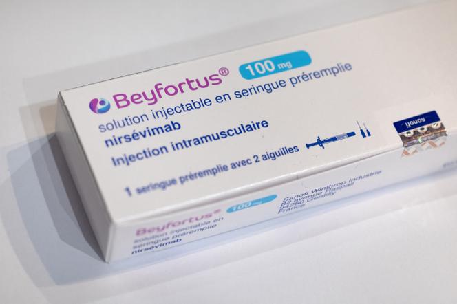 Une boîte de Beyfortus, un anticorps monoclonal contre le virus respiratoire syncytial (VRS) responsable des bronchiolites, à Quimper, le 27 septembre 2024.