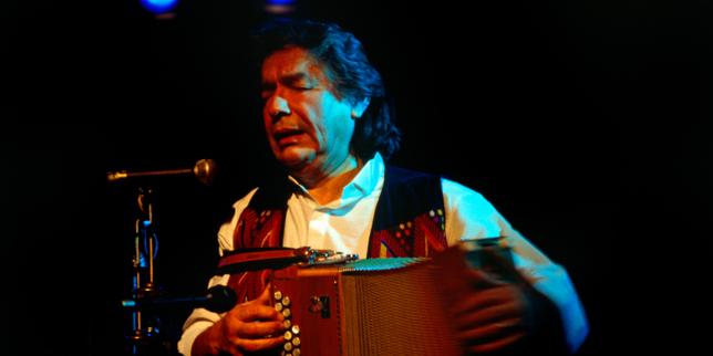 La mort de Raul Barboza, accordéoniste, auteur et compositeur argentin