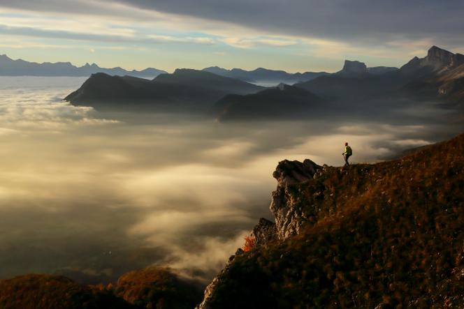 Les falaises orientales au pas de la balme dans le parc naturel du vercors, le 23 août 2023.