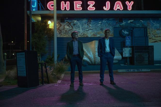 Billy Crudup (Timothy) et George Clooney (Jay Kelly) dans « Jay Kelly », de Noah Baumbach.