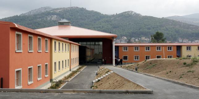 Prisons : la contrôleuse générale préconise la fermeture de l’établissement pour mineurs de Marseille en raison de conditions de détention « indignes »