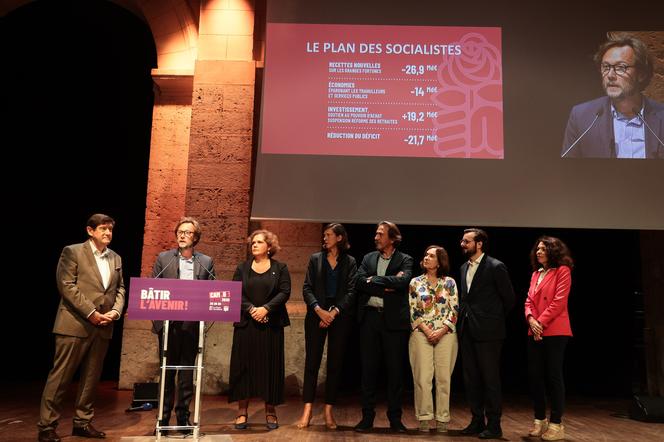 le chef des députés PS, Boris Vallaud, lors des  jour des universités d’été socialiste, à Blois, le 30 août 2025.