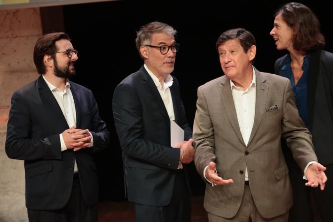 Le député de l’Eure Philippe Brun, le secrétaire national du Parti socialiste (PS), Olivier Faure, le président des sénateurs PS, Patrick Kanner, et la députée du Rhône Sandrine Runel, durant l’université d’été du PS, à Blois, le 30 août 2025.