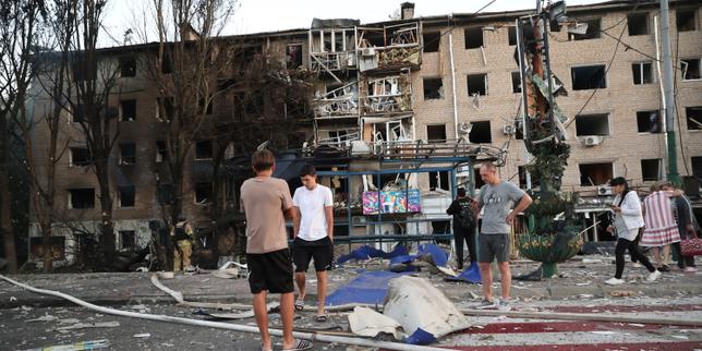 En direct, guerre en Ukraine : 600 drones et missiles russes dans la nuit de vendredi à samedi, selon Kiev