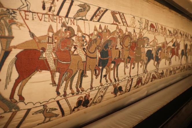 La tapisserie de Bayeux, une tapisserie médiévale sur la conquête de l’Angleterre par Guillaume le Conquérant longue d’environ 68 mètres, à Bayeux (Calvados), le 29 août 2025.