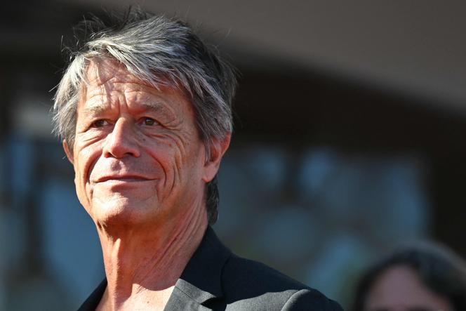 L’écrivain Emmanuel Carrère, lors du Festival international du film de Venise, en Italie, le 31 août 2025.