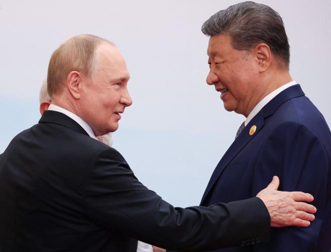Vladimir Poutine et Xi Jinping, lors du sommet de l’Organisation de coopération de Shanghaï (OCS) à Tianjin (Chine), le 1ᵉʳ septembre 2025.