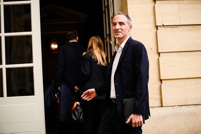 Le président de Place publique, Raphaël Glucksmann, à Matignon, le 2 septembre 2025.