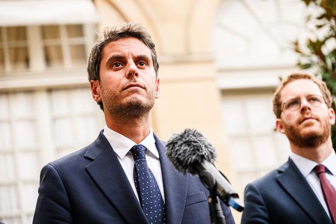 Le secrétaire général du parti Renaissance, Gabriel Attal, et le député Renaissance de Paris David Amiel, à Paris, le 2 septembre 2025.