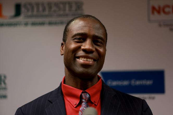 Le chirurgien général de Floride, Joseph Ladapo, lors d’une conférence de presse à l’université de Miami (Floride), le 17 mai 2022.