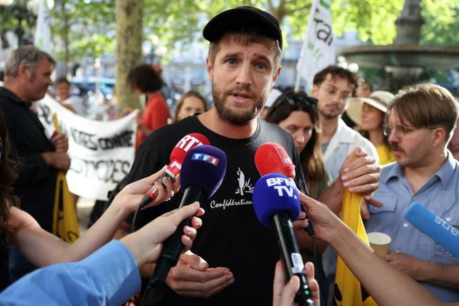 Le porte-parole de la Confédération paysanne, Thomas Gibert, à Paris, le 7 août 2025.