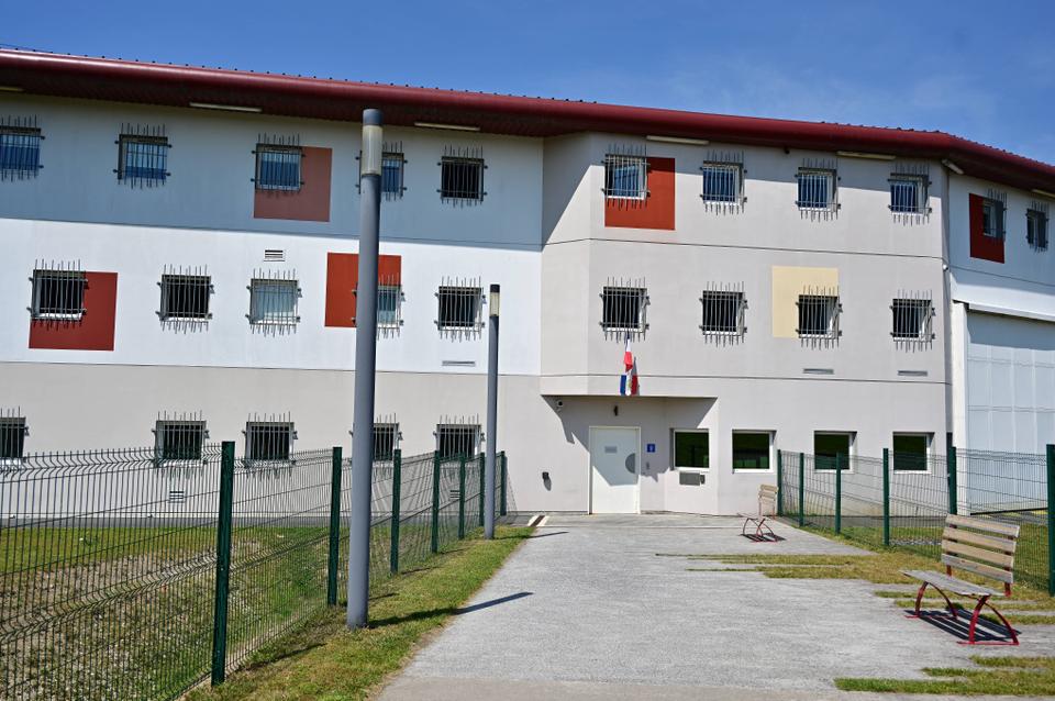22b0aa7_upload-1-y9cmybqlzfru-sipa-01212730-000113-1.jpg