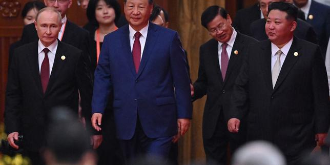 Les images de la première rencontre publique de Xi Jinping, Kim Jong-un et Vladimir Poutine