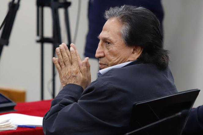 L’ancien président péruvien Alejandro Toledo comparaît devant le tribunal pour connaître sa sentence, lors de son procès pour corruption, à Lima (Pérou), le 21 octobre 2024.