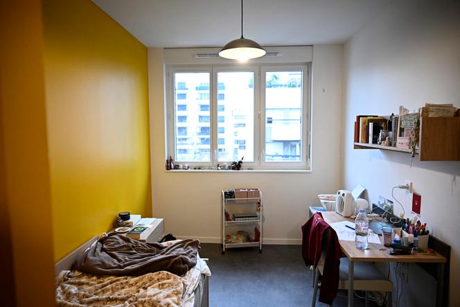 Une chambre étudiante aux nouvelles résidences ARPEJ à Suresnes (Hauts-de-Seine), le 1ᵉʳ décembre 2023.