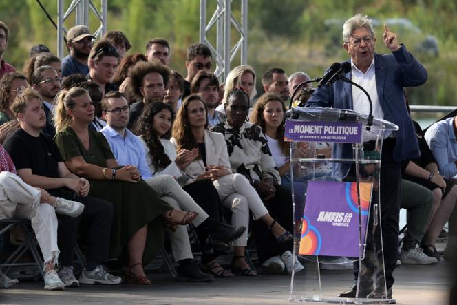Jean-Luc Mélenchon, leader de La France insoumise, à Chateauneuf-sur-Isère (Drôme), le 22 août 2025.