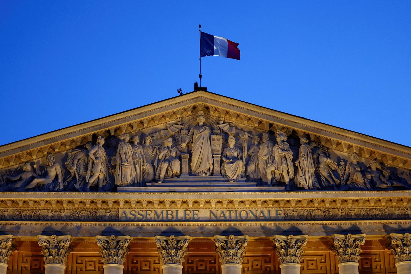 « Le sujet n’est pas tant de stabiliser la dette pour faire plaisir à nos créanciers, mais de stopper le déclin »