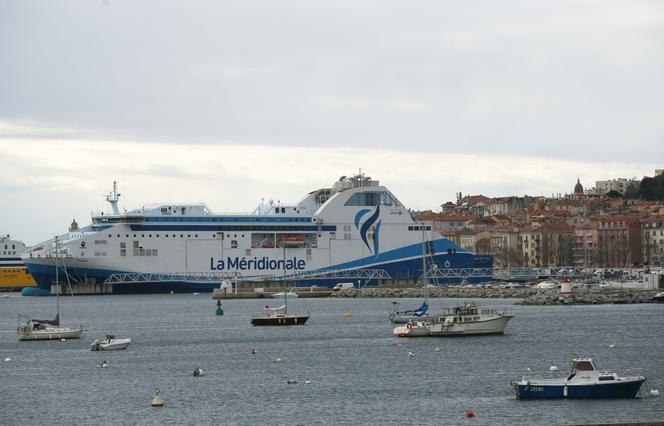 Le « Piana », un ferry de la compagnie La Méridionale, amarré à Ajaccio, le 9 février 2023.