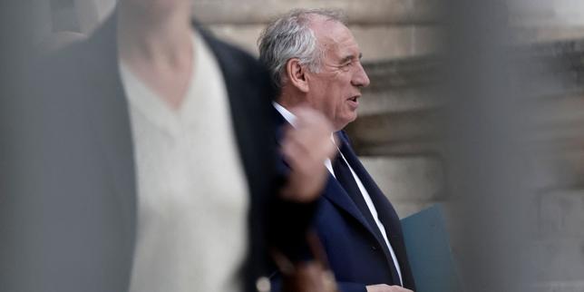 "La caduta del governo di François Bayrou: la prima volta nella storia della Quinta Repubblica francese"
