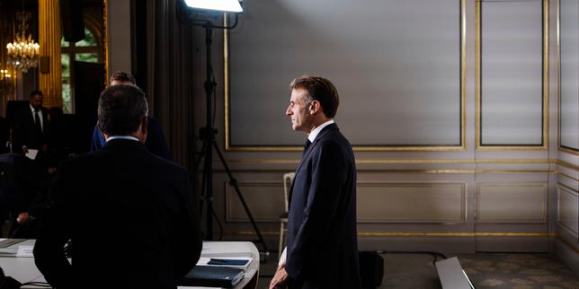 Emmanuel Macron, affaibli sur la scène internationale après la chute du gouvernement Bayrou