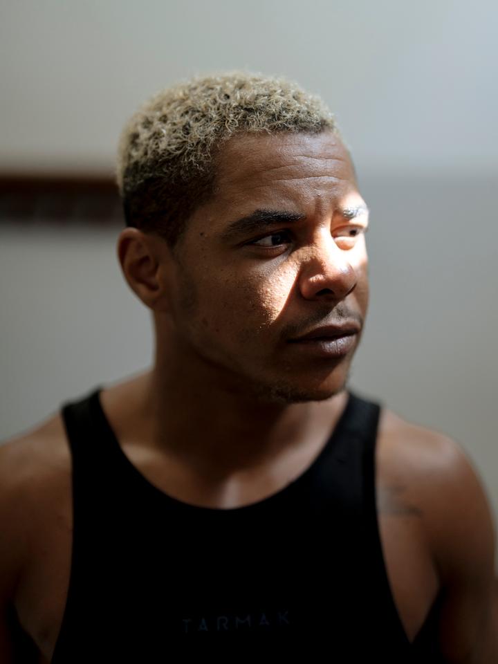 O boxeador francês Maho Bah-Villemagne, após treino no ginásio Susini, nos bairros norte de Marselha, 8 de setembro de 2025.