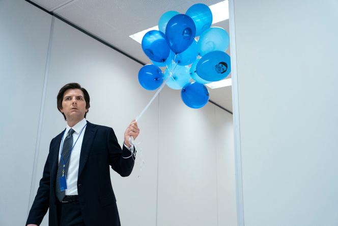 Adam Scott dans la série « Severance », de Dan Erickson.